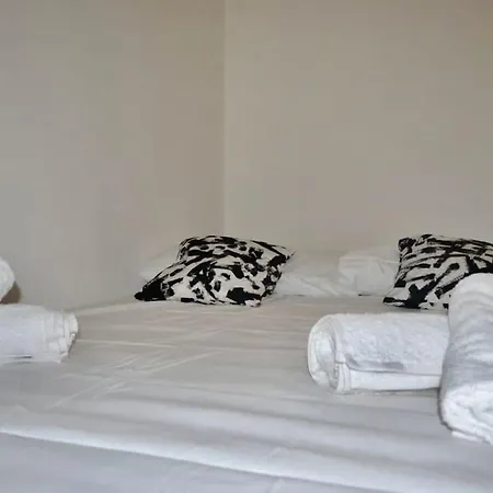 Daire Cementine's Design